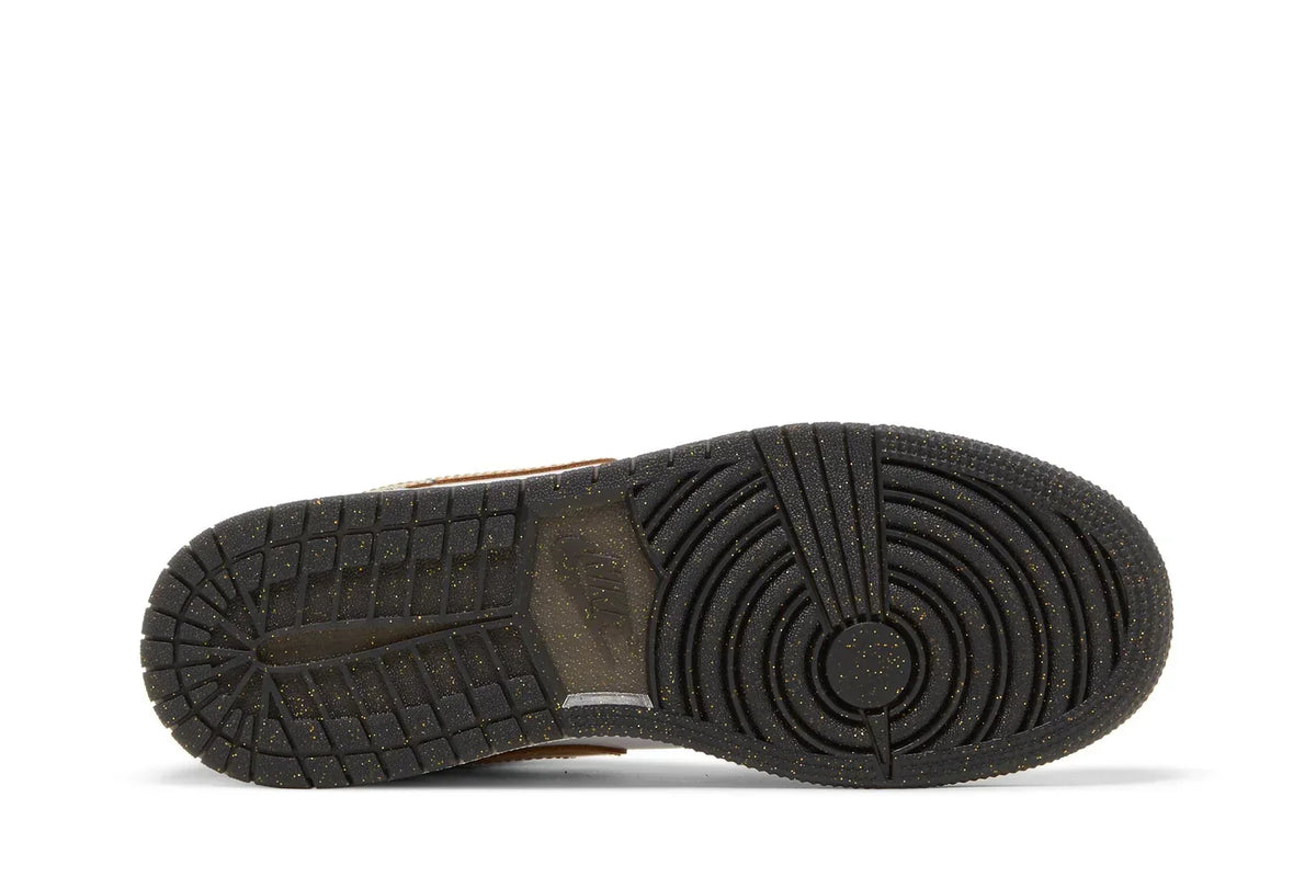 Air Jordan 1 Low SE Gs "Gold Toe" Preto