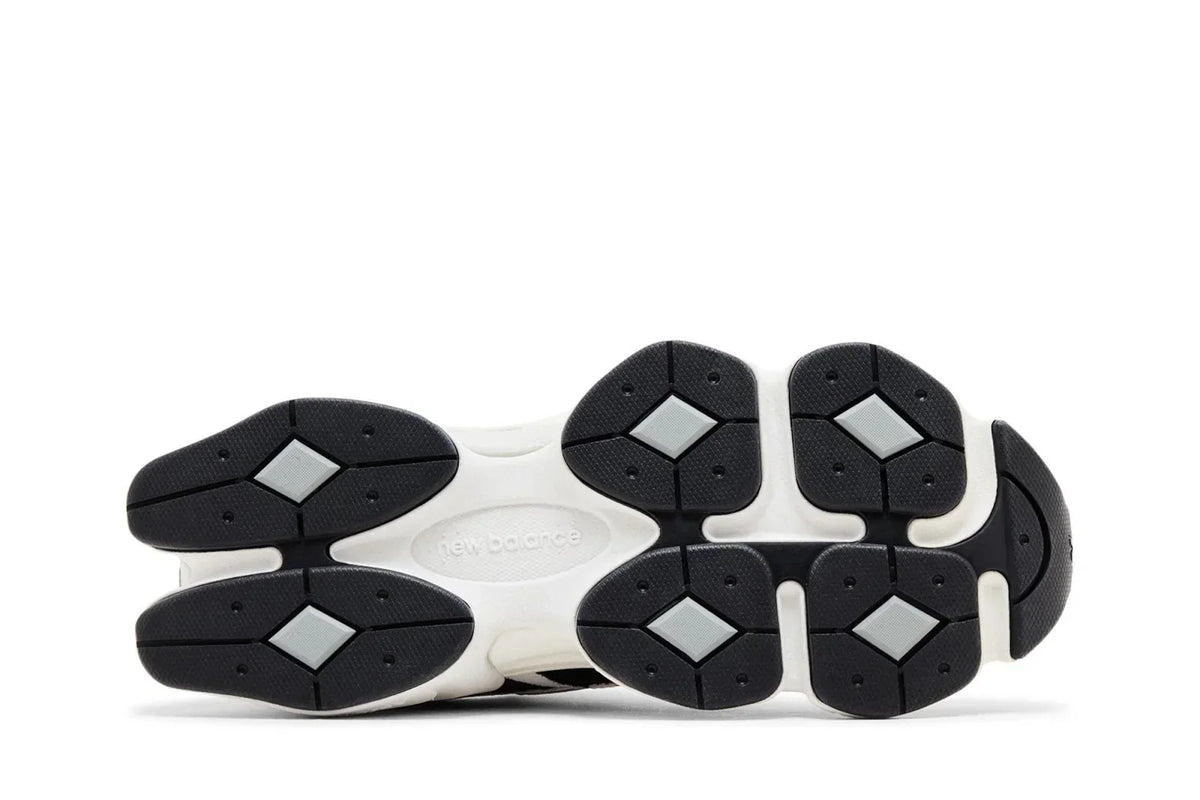 New Balance 9060 Reflection Black Suede Branco