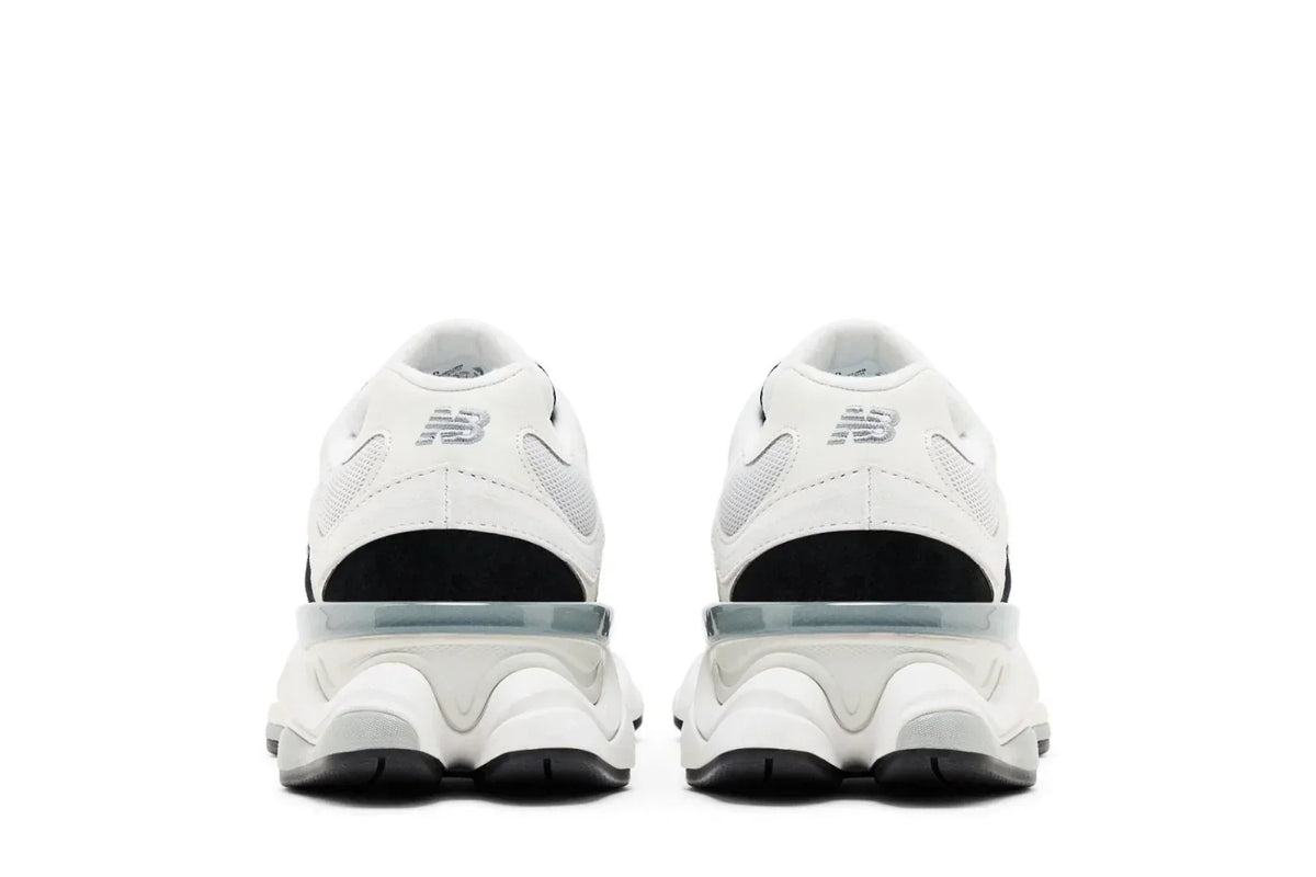 New Balance 9060 Reflection Black Suede Branco