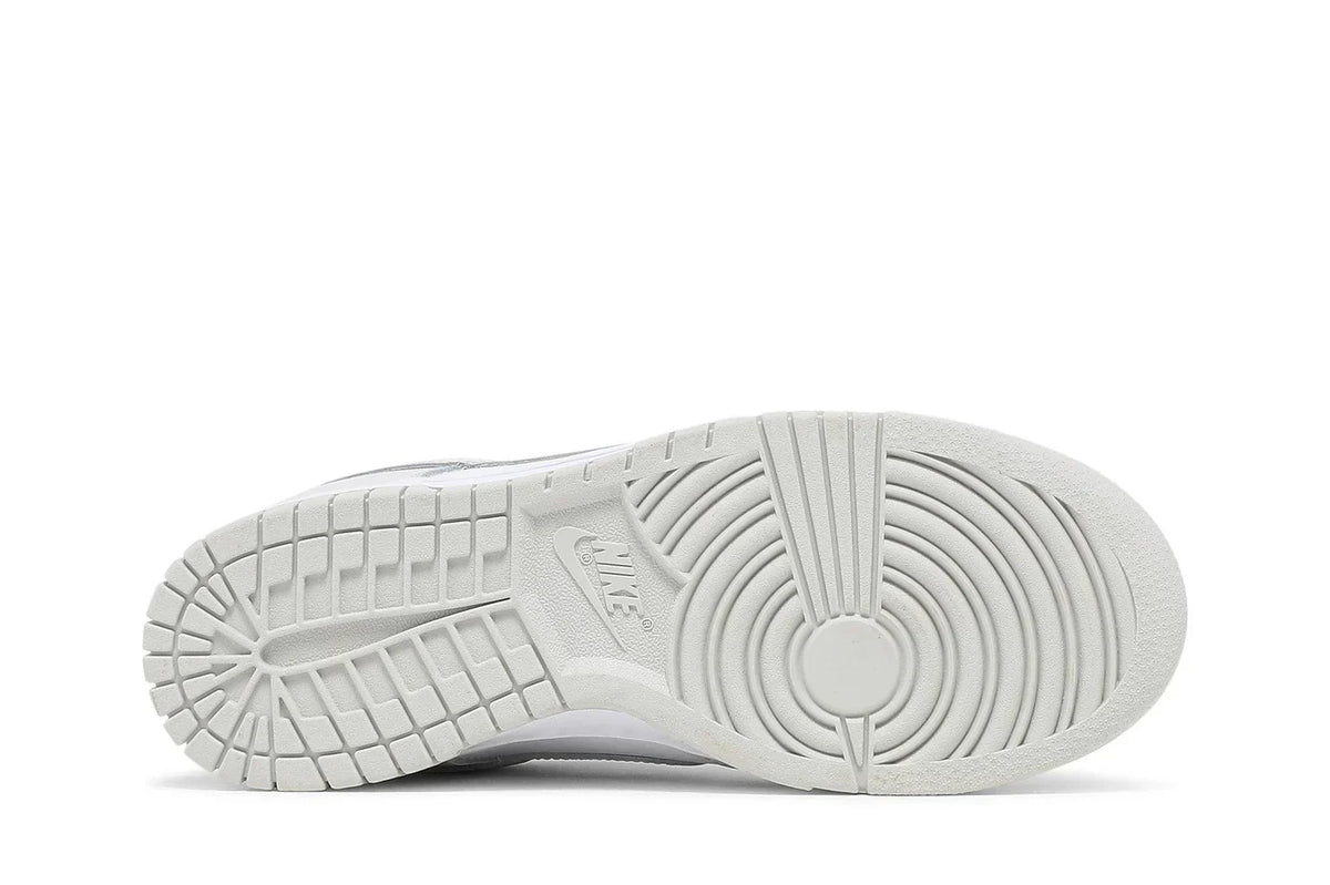 Nike Dunk Low Photon Dust Branco