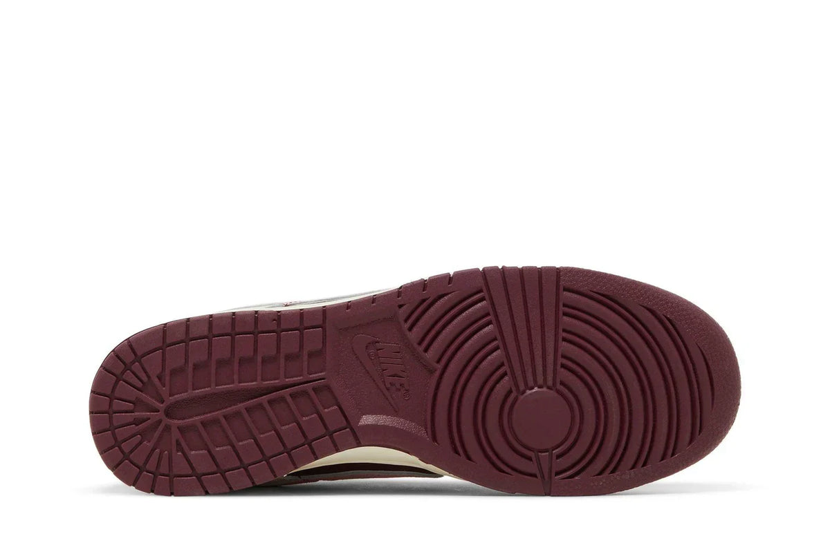 Nike Dunk Low Premium Valentine's day Vermelho Vinho