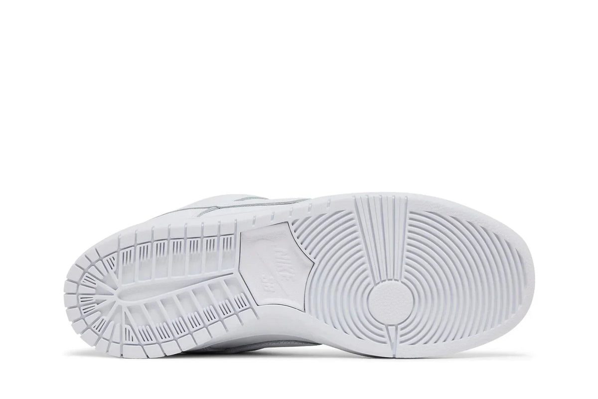 Nike Sb Dunk Low Pro Triple White Branco