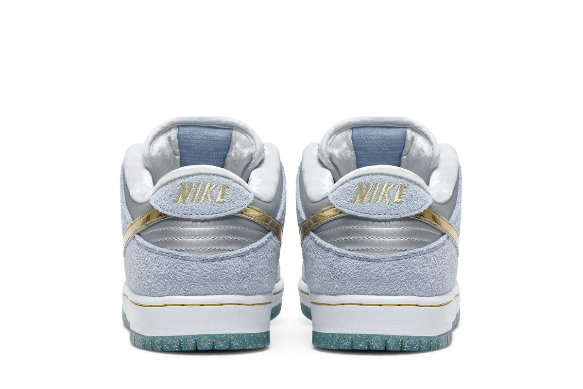 Sean Cliver x Dunk Low SB Holiday Special Azul